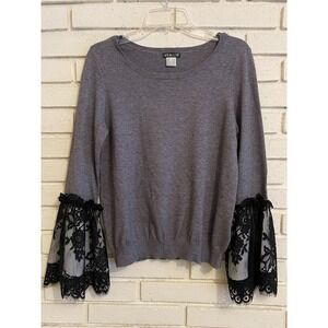 Venus Gray Long Sleeve Sweater w/Flounce Lace Sleeves Size Small‎